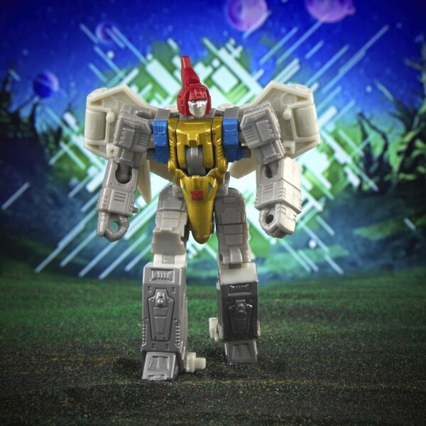 Transformers Legacy Evolution Core Dinobot Swoop Image  (13 of 98)